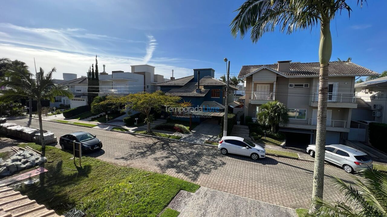 House for vacation rental in Florianopolis (Jurerê Internacional)