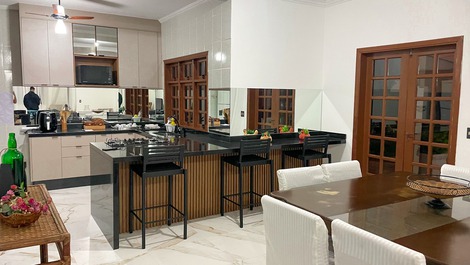 House facing the sea