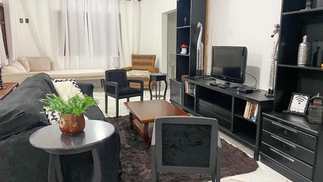 House facing the sea