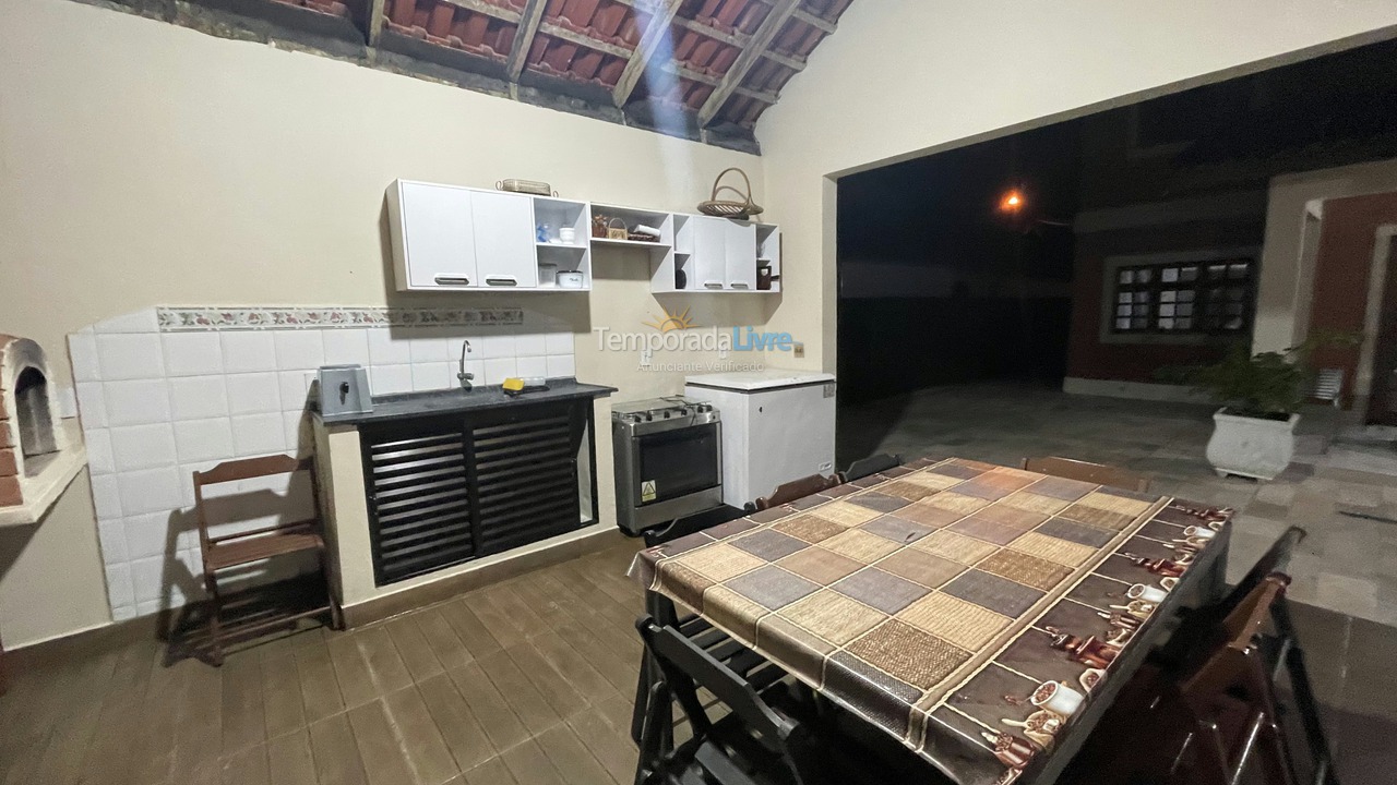 House for vacation rental in Bertioga (Praia do Indaiá)