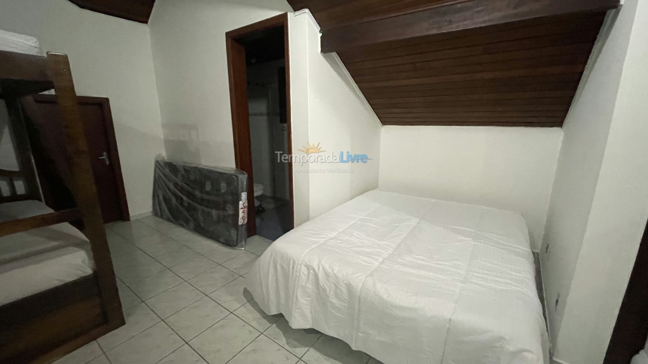 House for vacation rental in Bertioga (Praia do Indaiá)