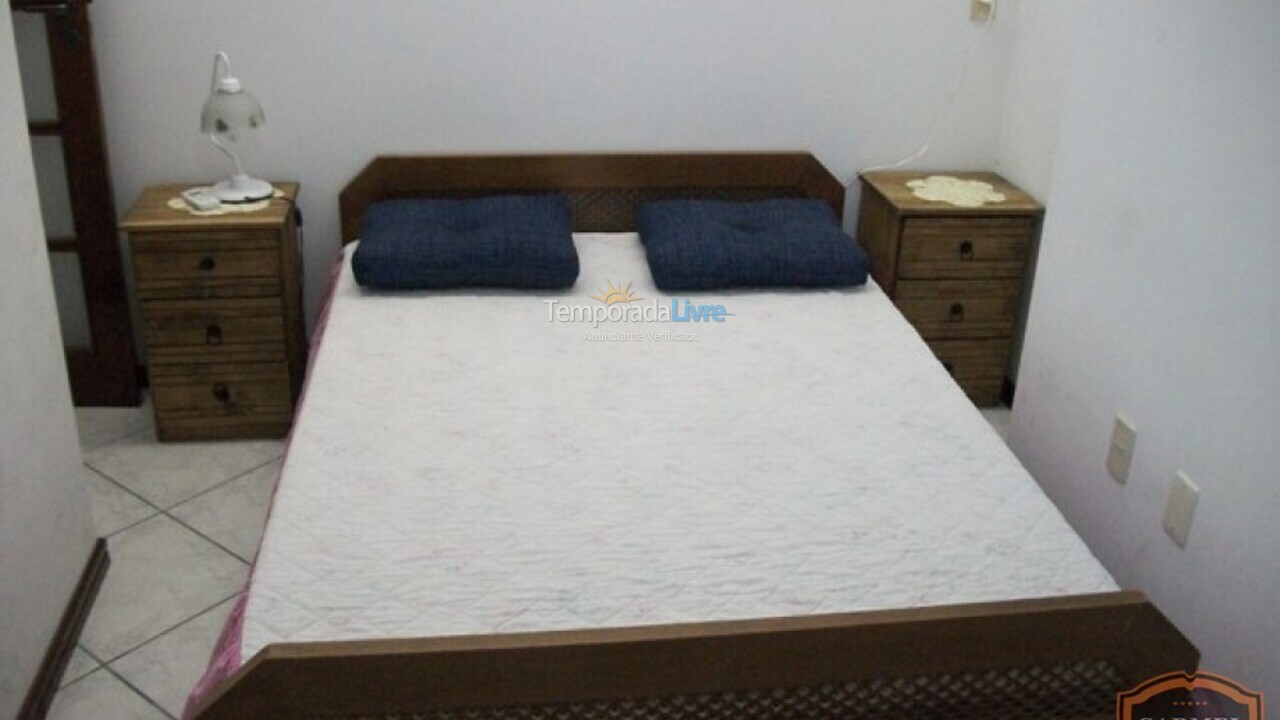 Apartamento para aluguel de temporada em Bombinhas (Praia de Bombas)