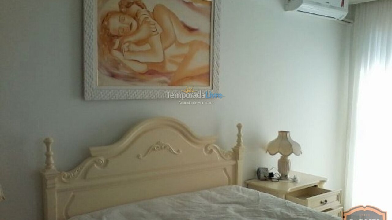 Apartamento para aluguel de temporada em Bombinhas (Praia de Bombas)