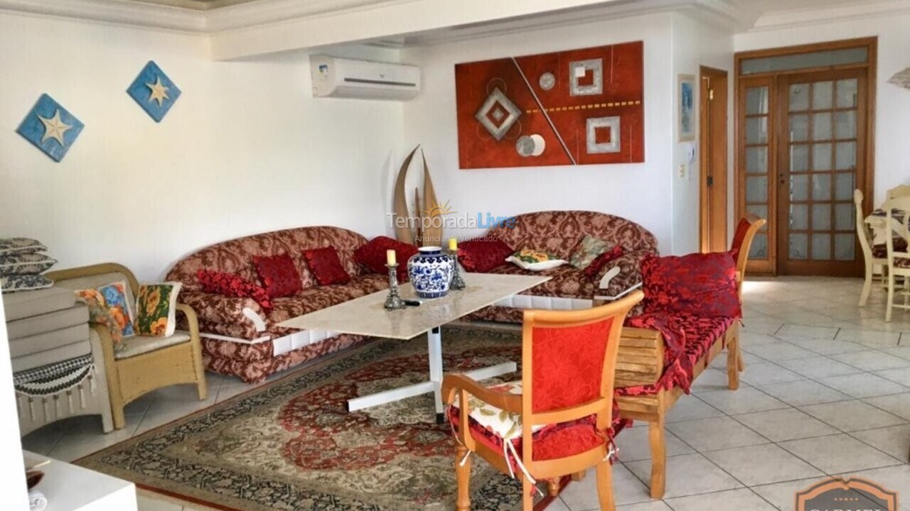 Apartamento para aluguel de temporada em Bombinhas (Praia de Bombas)