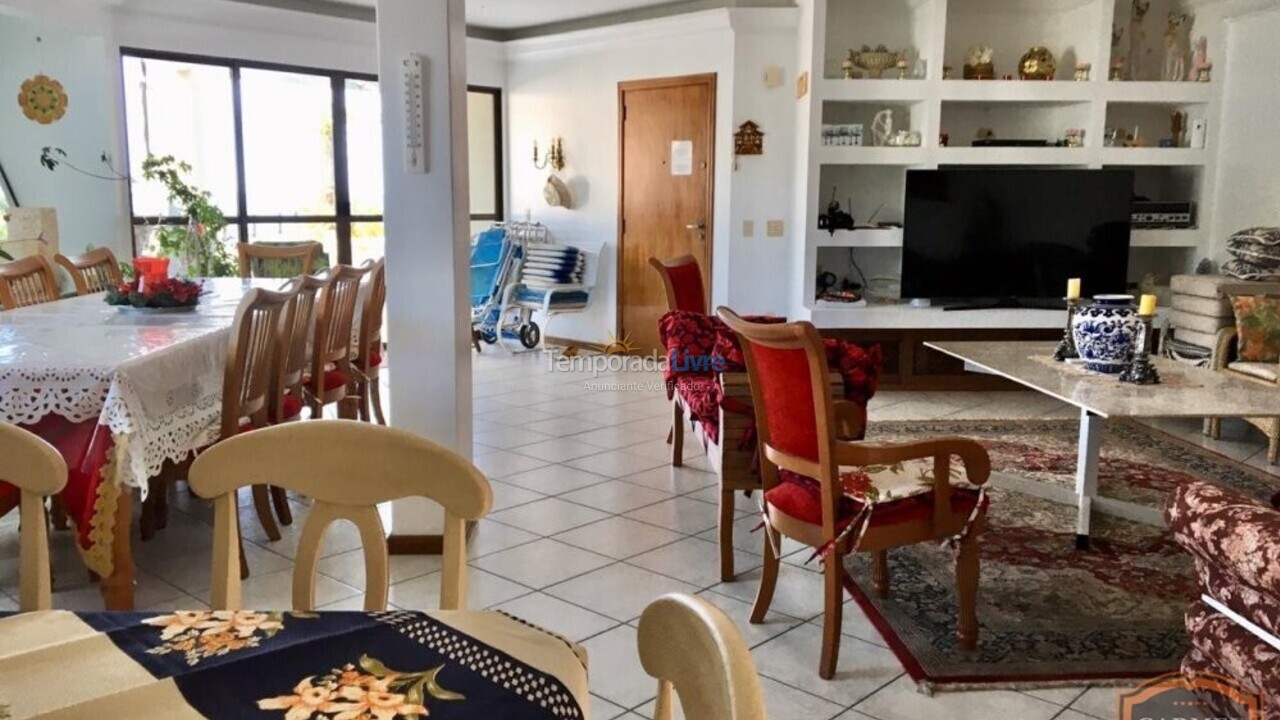 Apartamento para aluguel de temporada em Bombinhas (Praia de Bombas)