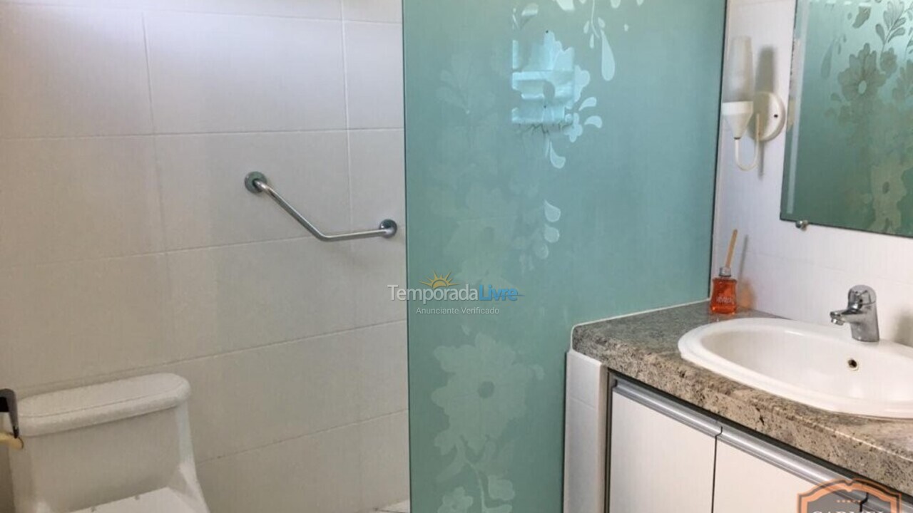 Apartamento para aluguel de temporada em Bombinhas (Praia de Bombas)