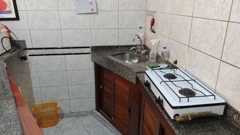 Excelente estudio de la calle Paula Freitas Copacabana, quadra praia. 21 964398244