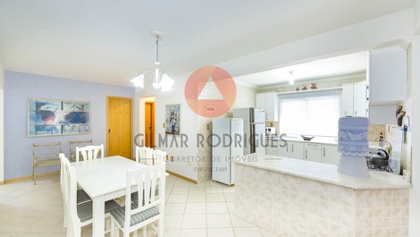 Apartamento 4 dorm. Praia de Canto Grande