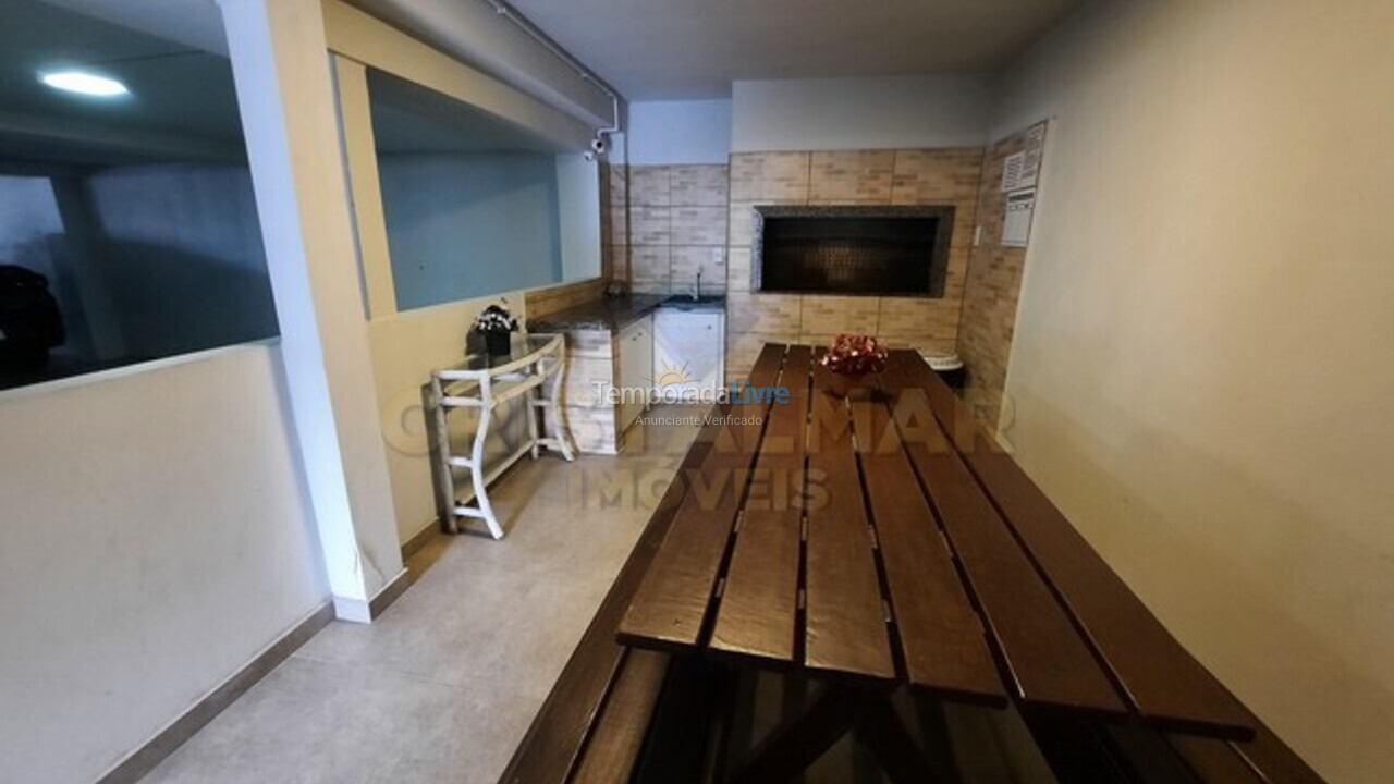 Apartamento para aluguel de temporada em Bombinhas (Praia de Bombas)