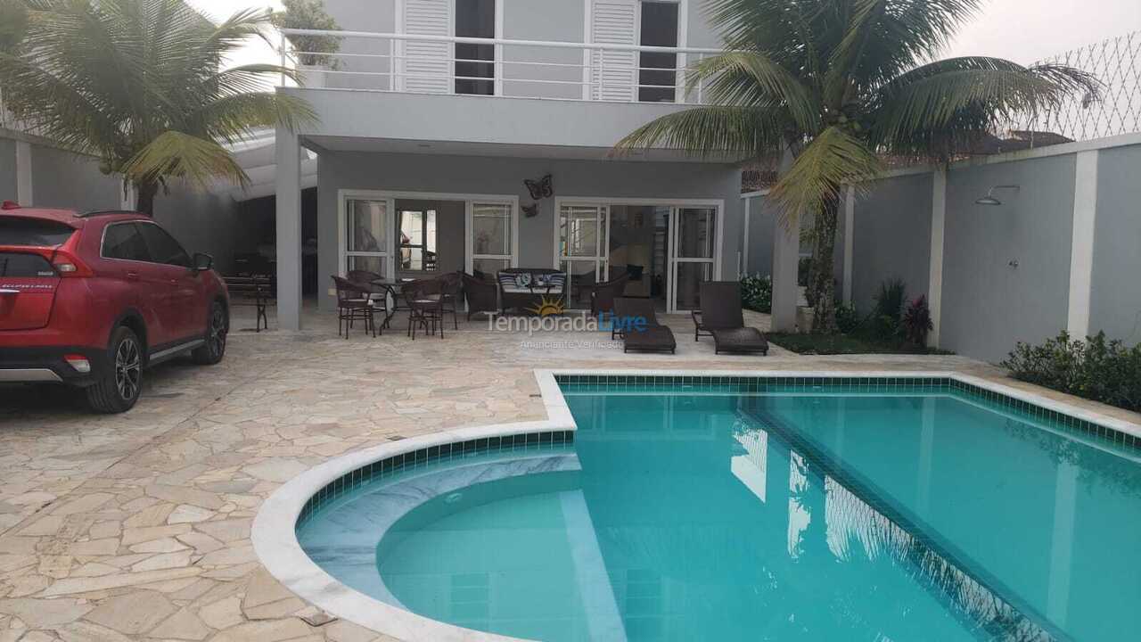 Casa para aluguel de temporada em Guarujá (Praia do Pernambuco)