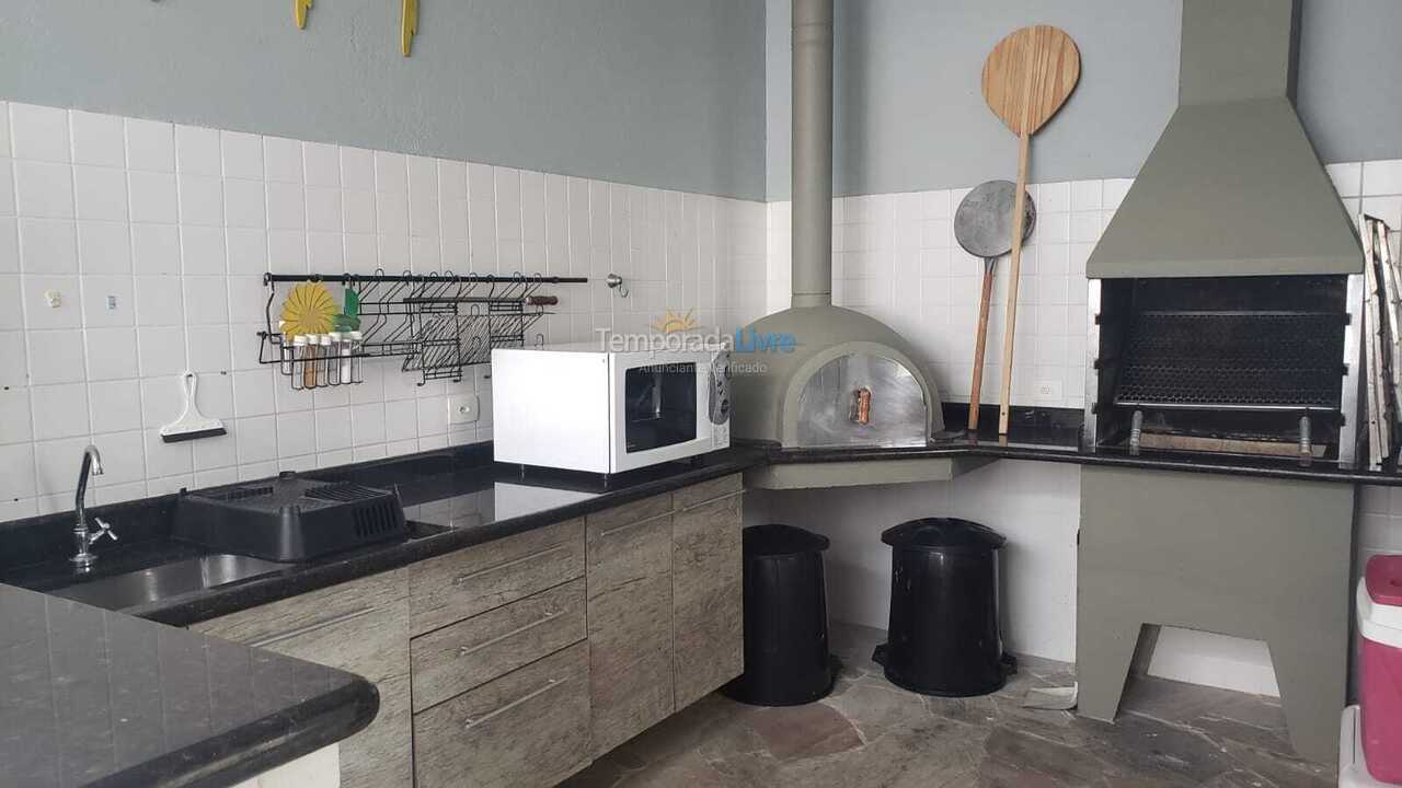 Casa para aluguel de temporada em Guarujá (Praia do Pernambuco)