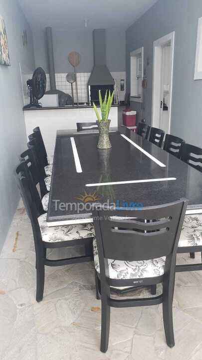 Casa para aluguel de temporada em Guarujá (Praia do Pernambuco)