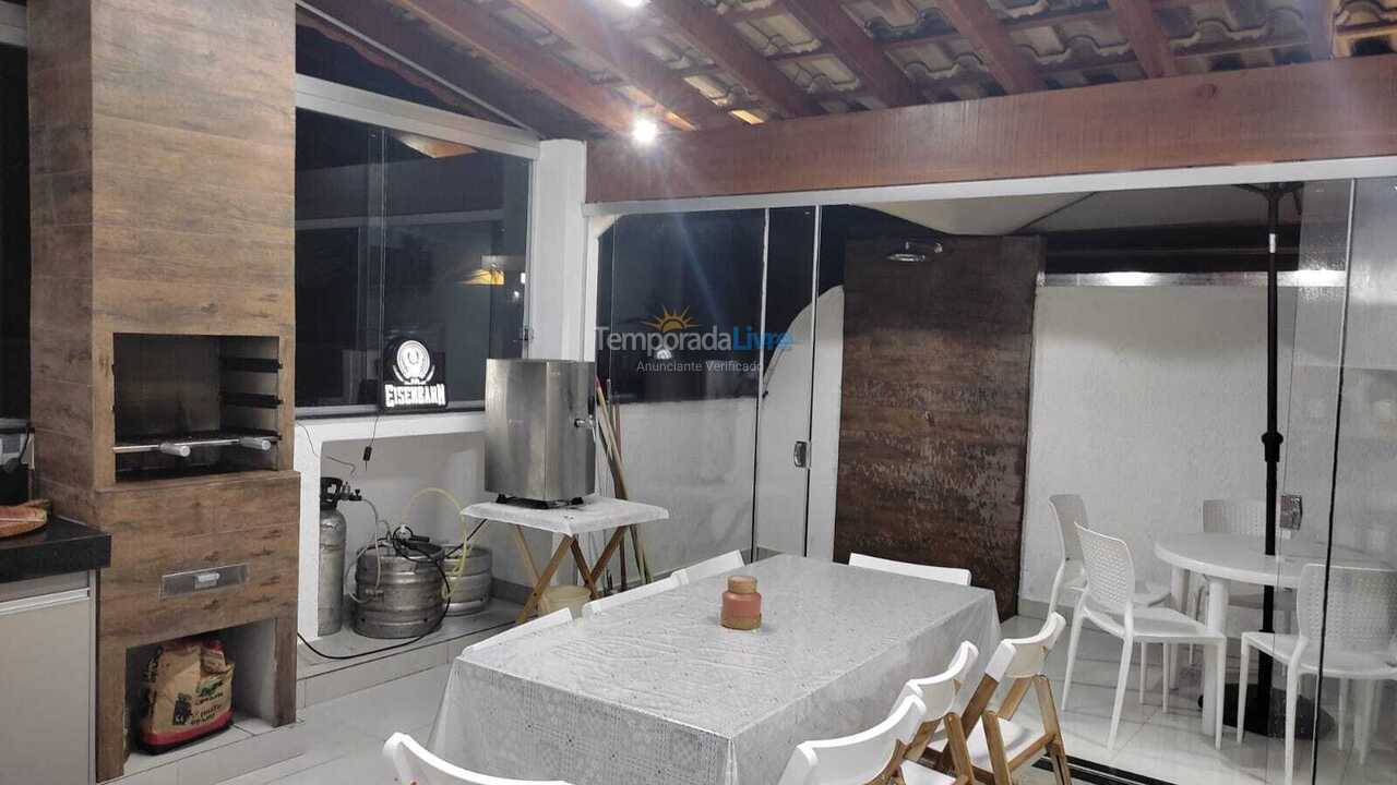 Apartamento para aluguel de temporada em Ubatuba (Praia Grande)