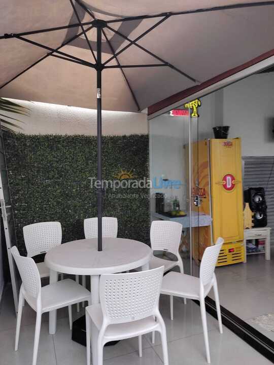 Apartamento para aluguel de temporada em Ubatuba (Praia Grande)