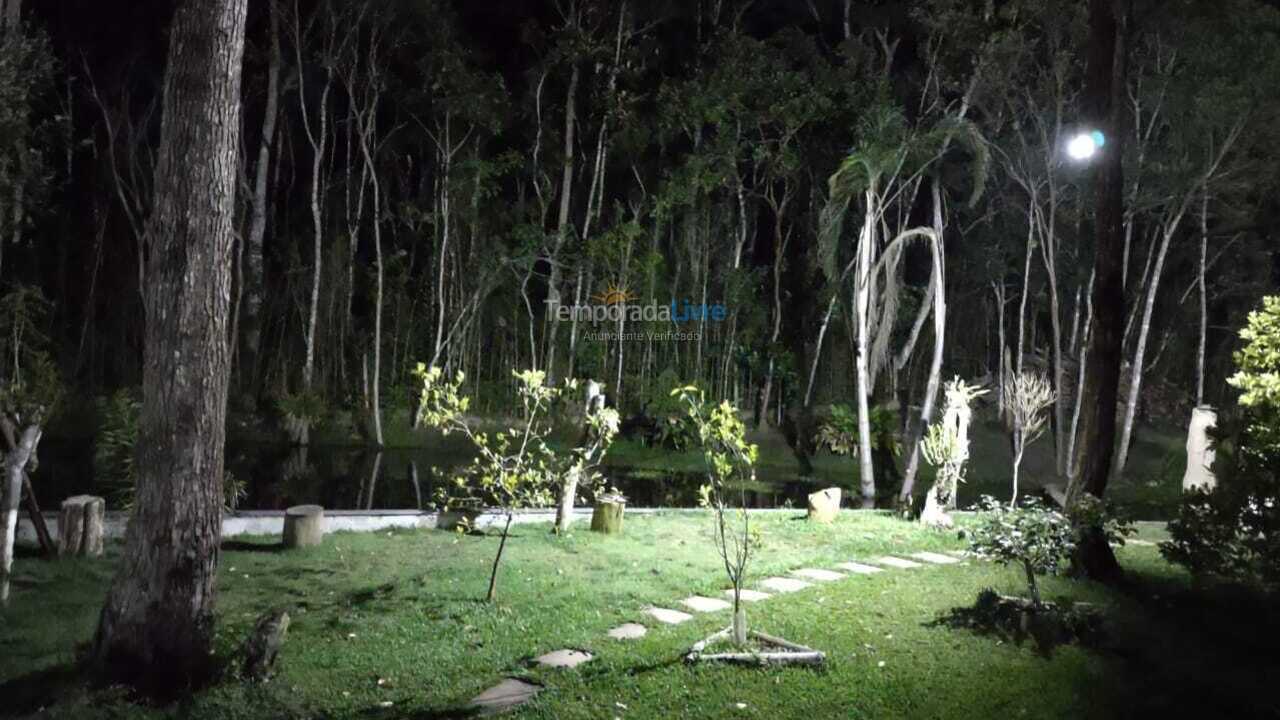 Chácara / sítio para aluguel de temporada em Suzano (Palmeiras)