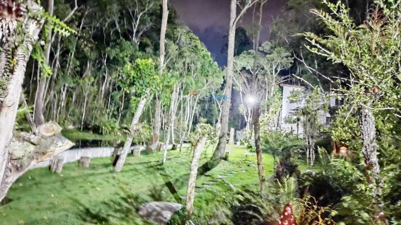 Chácara / sítio para aluguel de temporada em Suzano (Palmeiras)