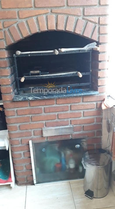 Chácara / sítio para aluguel de temporada em Suzano (Palmeiras)