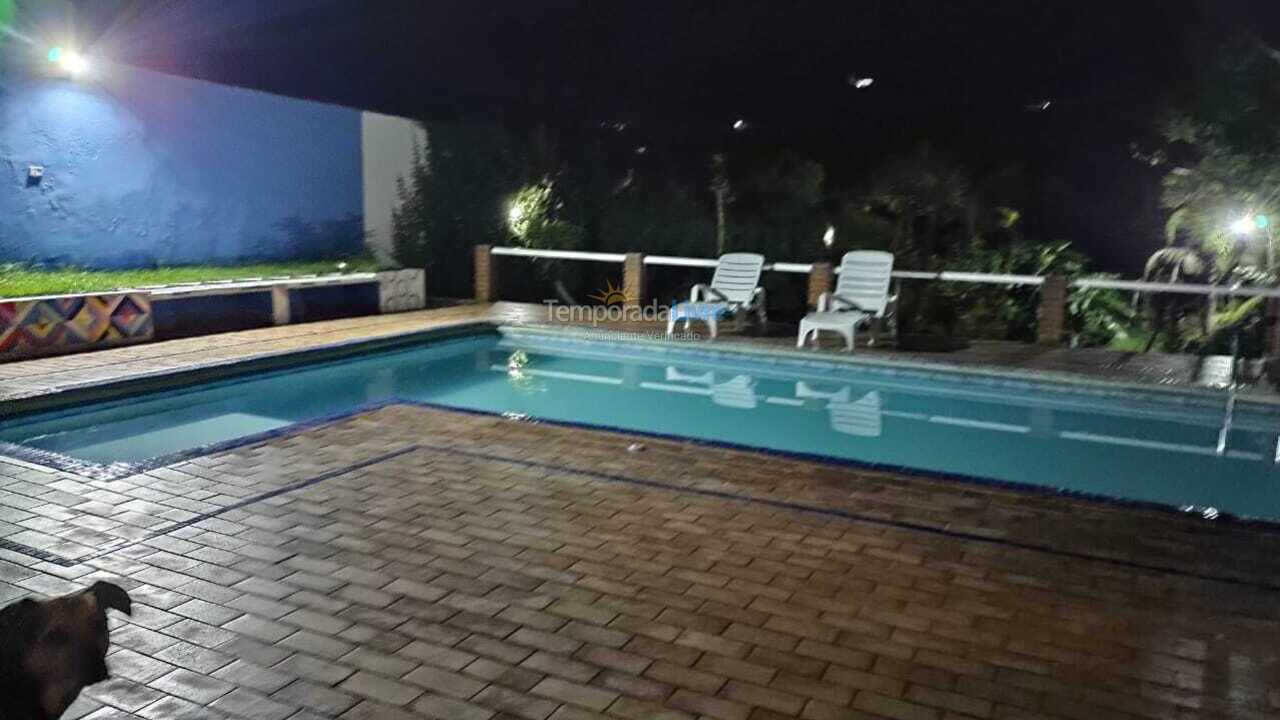 Chácara / sítio para aluguel de temporada em Suzano (Palmeiras)