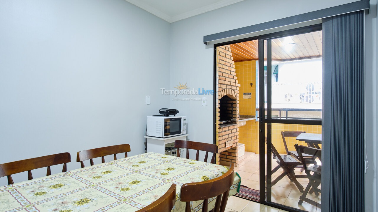 Apartamento para aluguel de temporada em Ubatuba (Praia Grande)