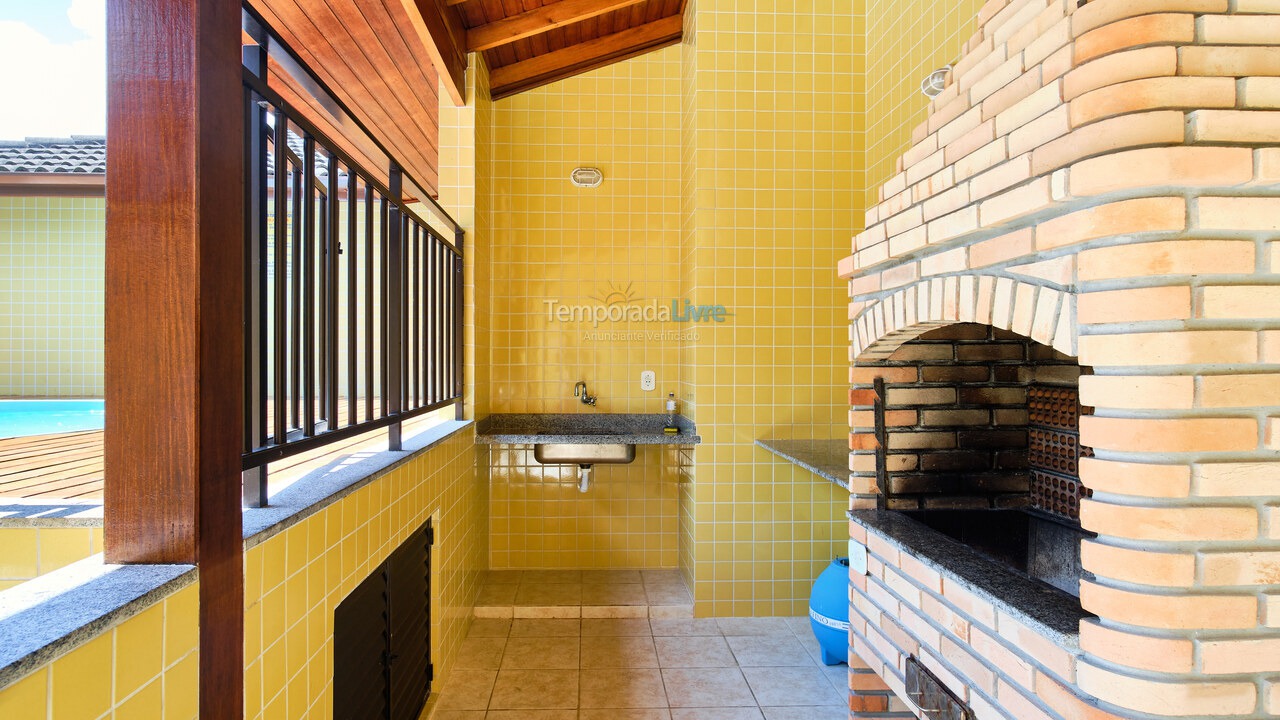 Apartamento para aluguel de temporada em Ubatuba (Praia Grande)