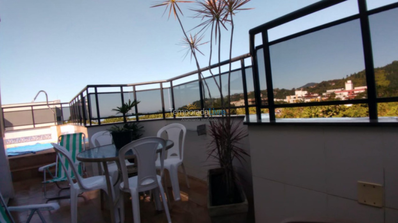 Apartment for vacation rental in Ubatuba (Praia das Toninhas)