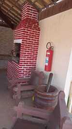 Excelente apto com 02 quartos com ar condicionado, no Cond. Irerê,