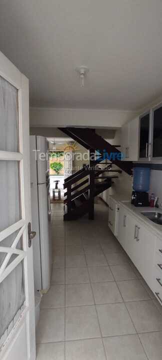 Apartamento para aluguel de temporada em Porto Seguro (Praia de Taperapuan)