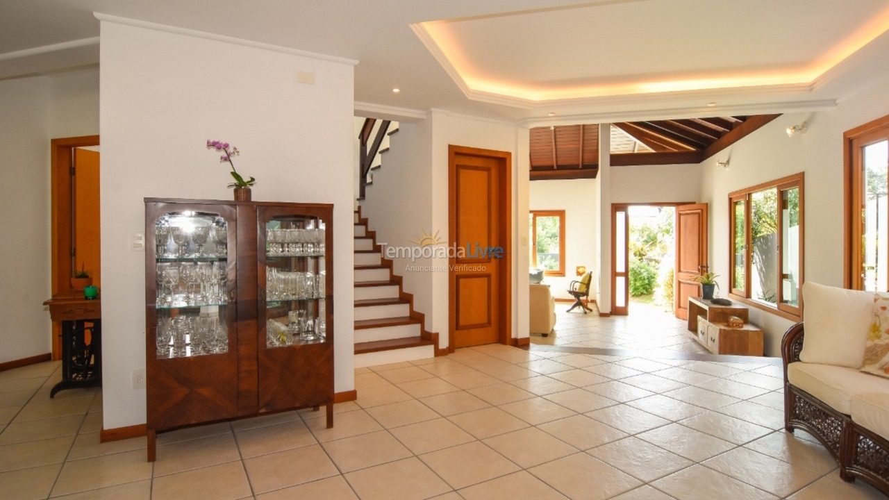 Casa para aluguel de temporada em Florianopolis (Lagoa da Conceição)