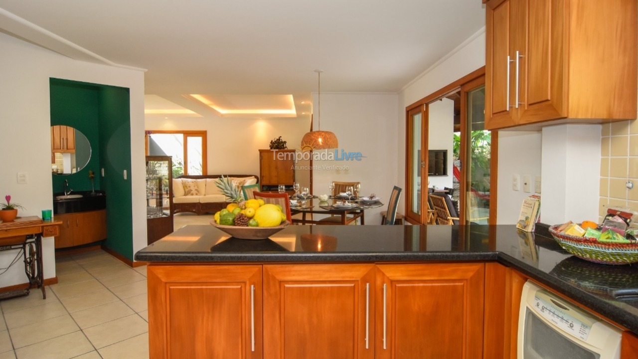 Casa para aluguel de temporada em Florianopolis (Lagoa da Conceição)