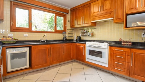 Lindissima Casa Condominio Porto da Lagoa - Aluguel por temporada