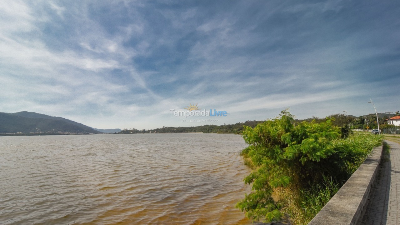 Casa para aluguel de temporada em Florianopolis (Lagoa da Conceição)