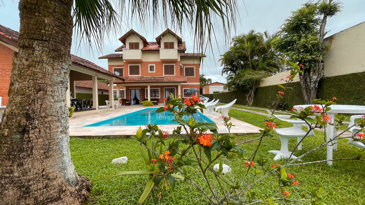 House for vacation rental in Bertioga (Praia do Indaiá)