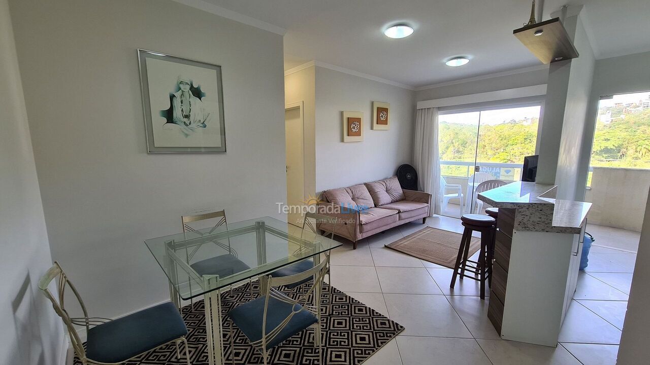 Apartamento para aluguel de temporada em Bombinhas (Praia de Bombas)