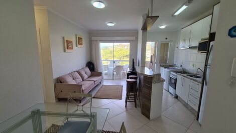 Apartamento a 250 metros da praia de bombas,ótimo preço