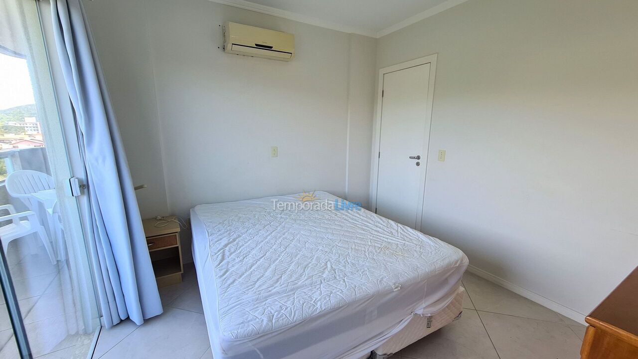 Apartamento para aluguel de temporada em Bombinhas (Praia de Bombas)
