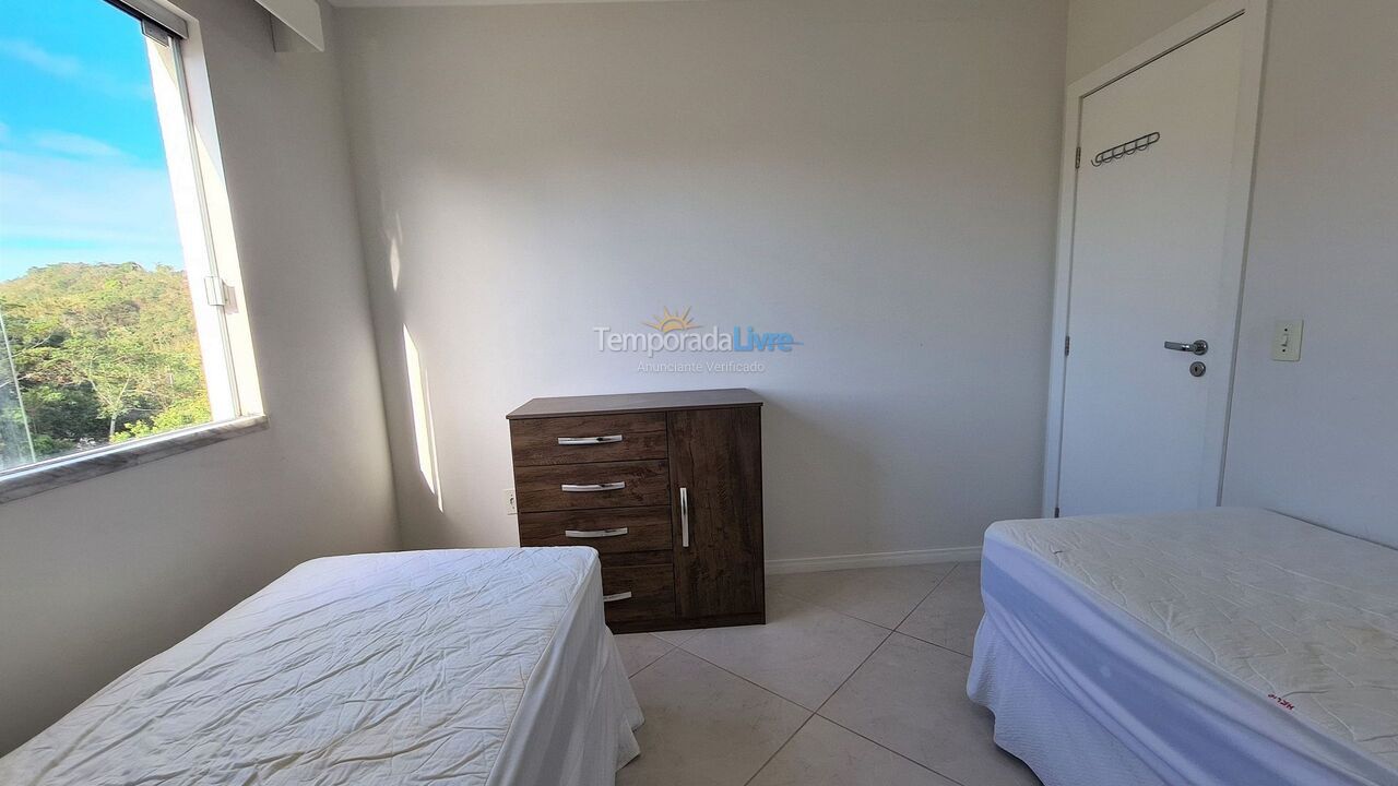 Apartamento para aluguel de temporada em Bombinhas (Praia de Bombas)