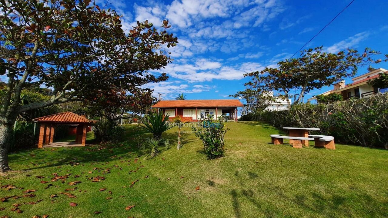 Casa para alquiler de vacaciones em Bombinhas (Praia de Bombas)