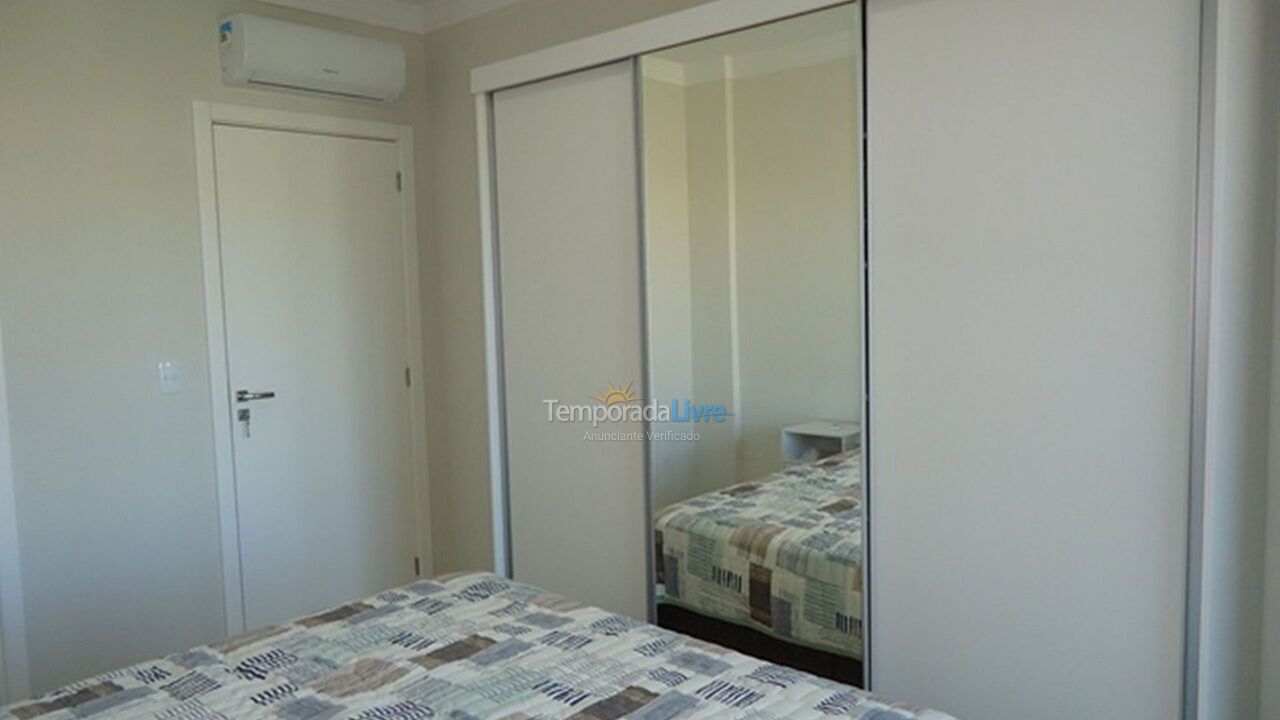 Apartamento para aluguel de temporada em Bombinhas (Praia de Bombas)