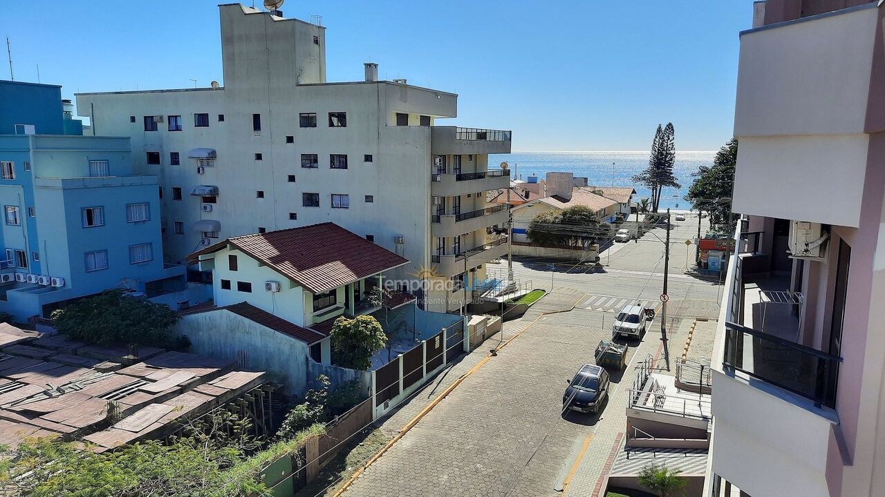 Apartamento para aluguel de temporada em Bombinhas (Praia de Bombas)