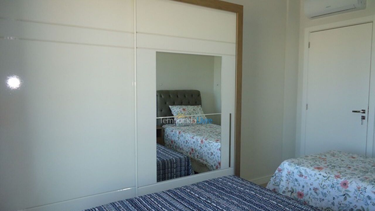 Apartamento para aluguel de temporada em Bombinhas (Praia de Bombas)