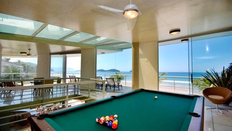 Belíssima Casa Frente ao Mar em Juquehy