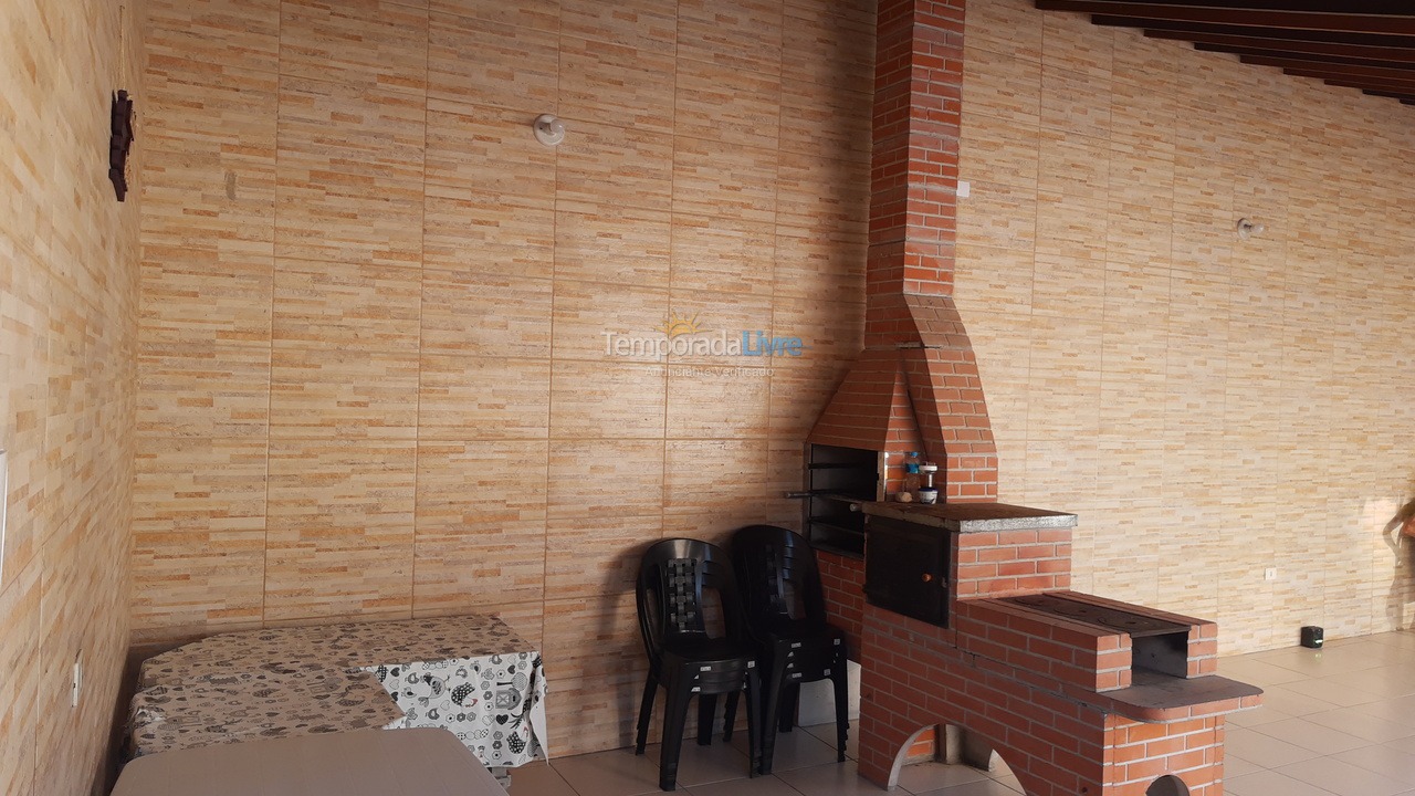 Casa para alquiler de vacaciones em Ubatuba (Praia das Toninhas)