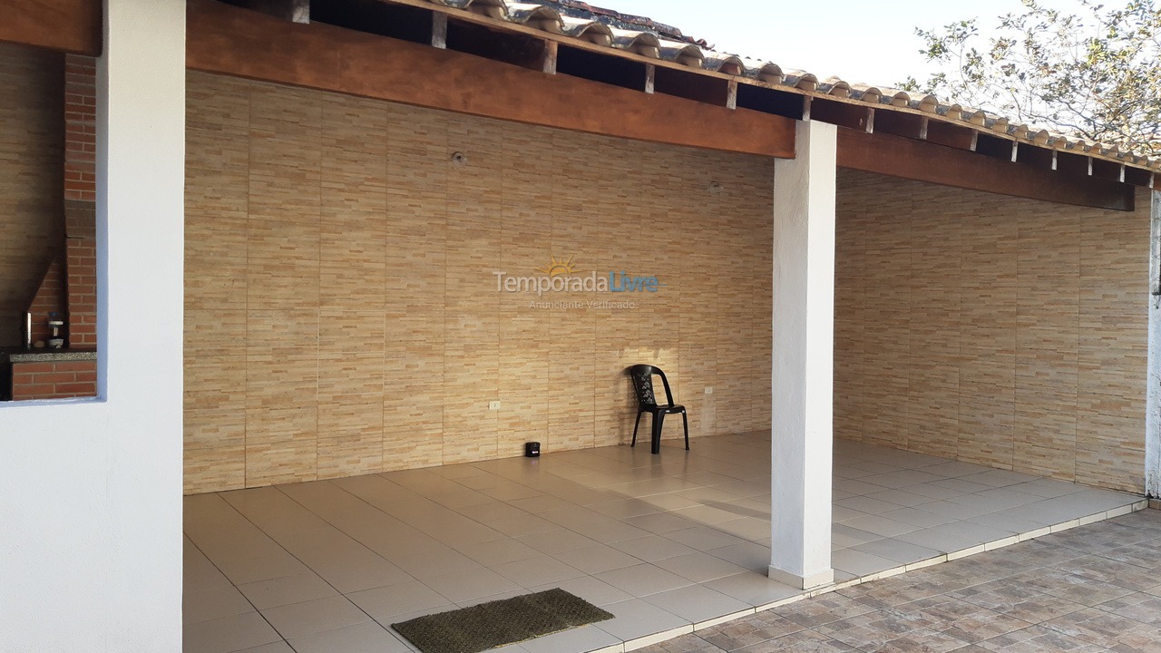 Casa para alquiler de vacaciones em Ubatuba (Praia das Toninhas)