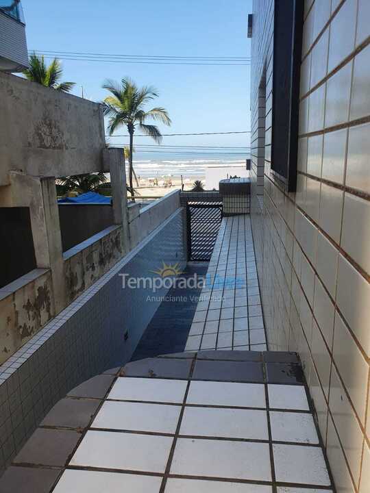Apartamento para aluguel de temporada em Praia Grande (Praia do Caiçara)
