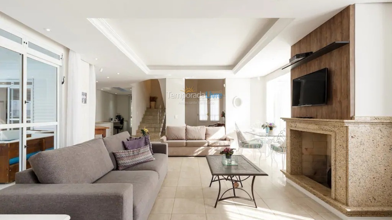 House for vacation rental in Florianopolis (Jurerê Internacional)