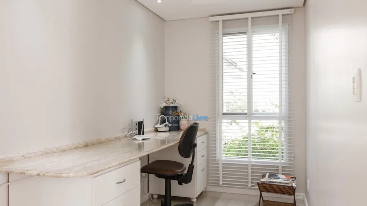 House for vacation rental in Florianopolis (Jurerê Internacional)