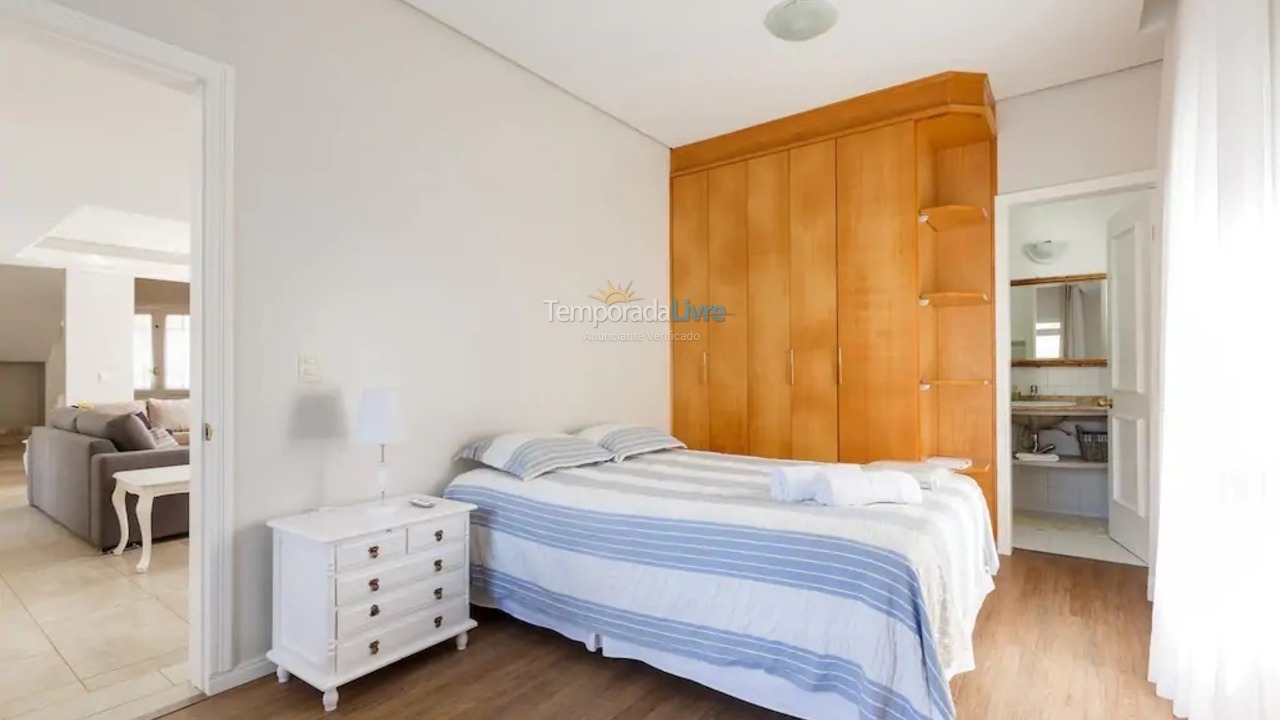 House for vacation rental in Florianopolis (Jurerê Internacional)