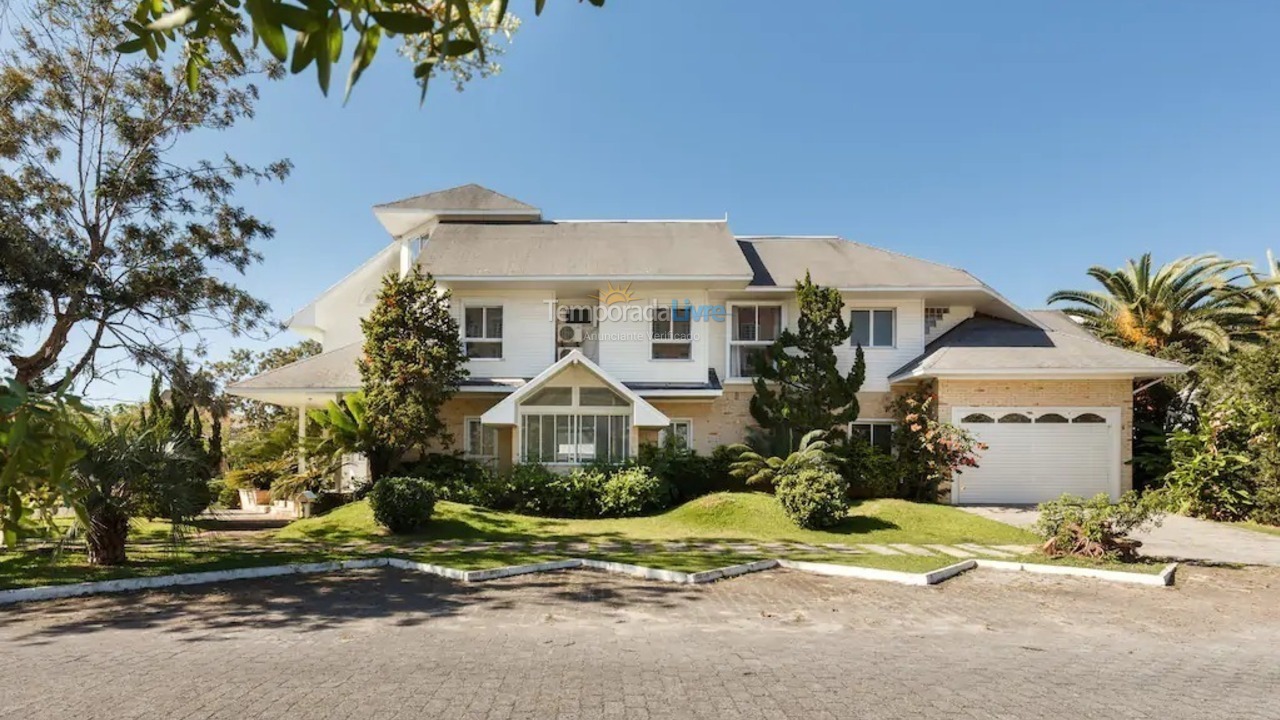House for vacation rental in Florianopolis (Jurerê Internacional)