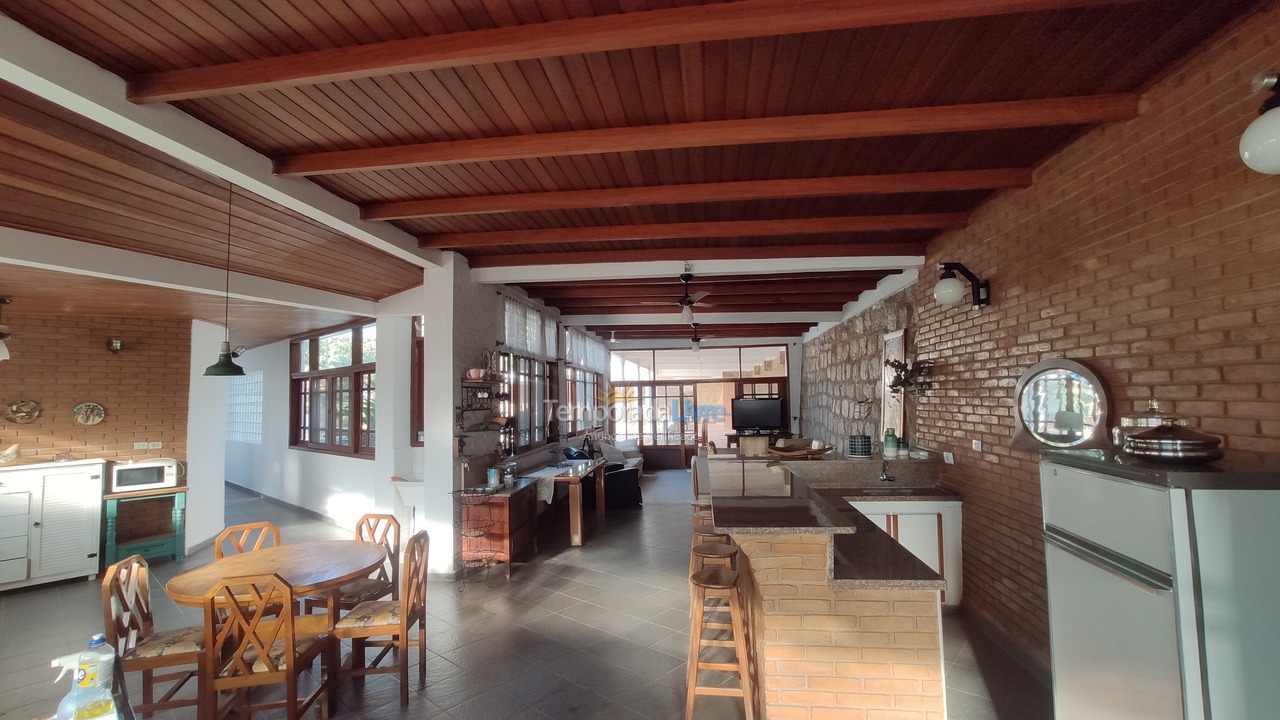 Casa para aluguel de temporada em Atibaia (Bairro do Tanque)