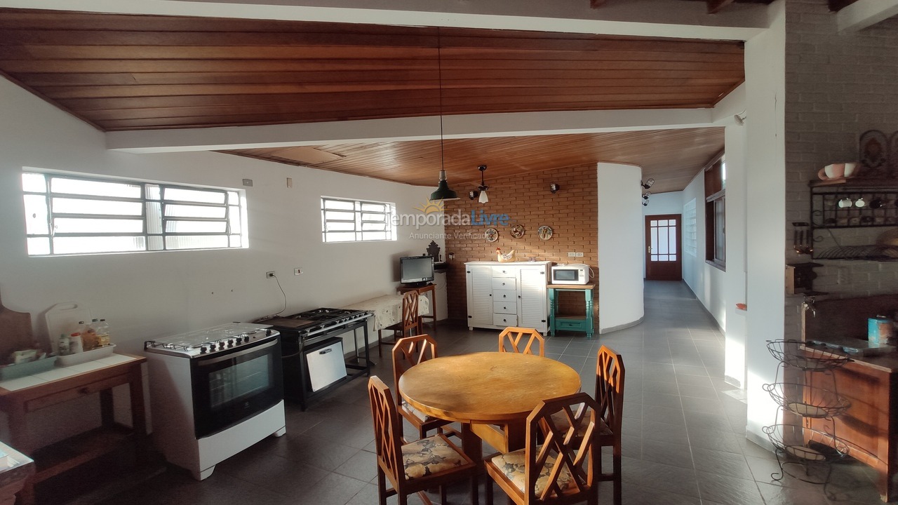 Casa para aluguel de temporada em Atibaia (Bairro do Tanque)